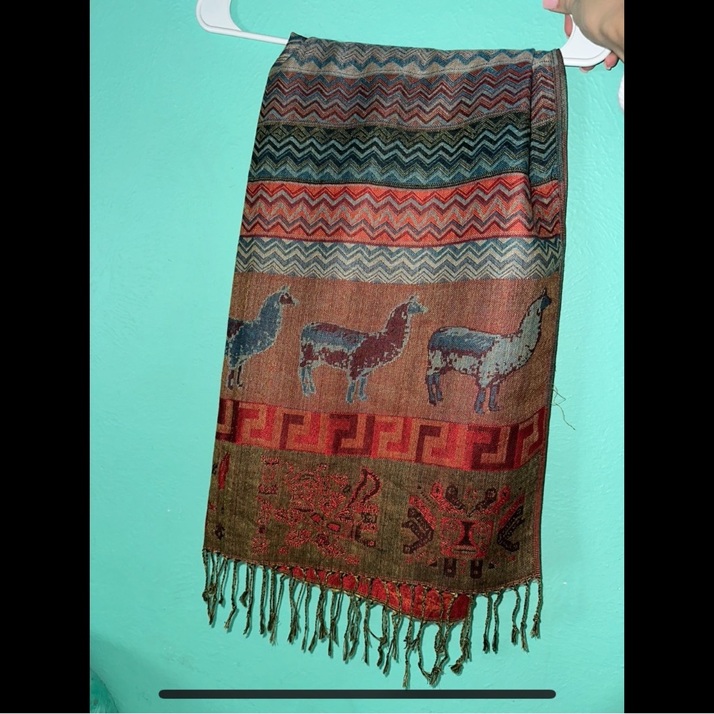 Peruvian scarf